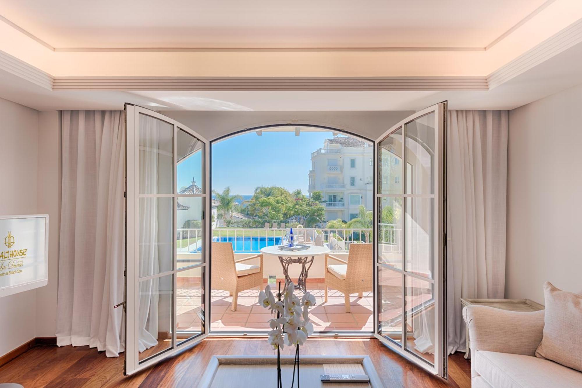 Las Dunas Suites & Apartments Estepona Kültér fotó