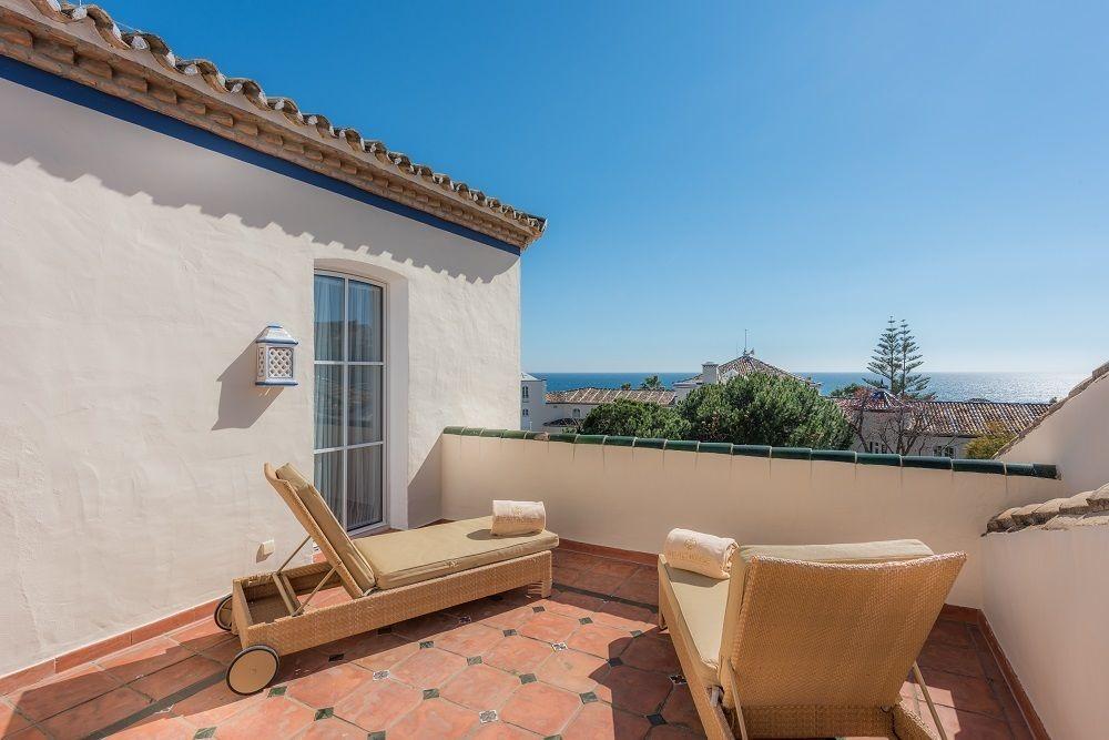 Las Dunas Suites & Apartments Estepona Kültér fotó